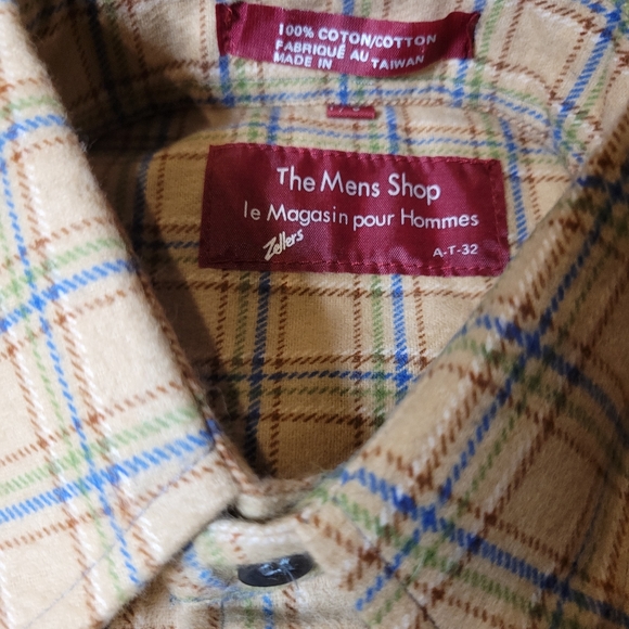 Vintage Zeller's plaid button-down - Picture 2 of 3